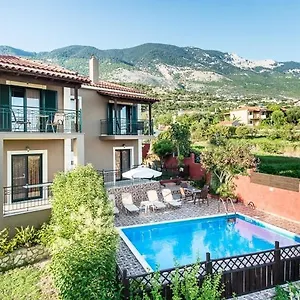 Nefeli Trapezaki (Kefalonia)